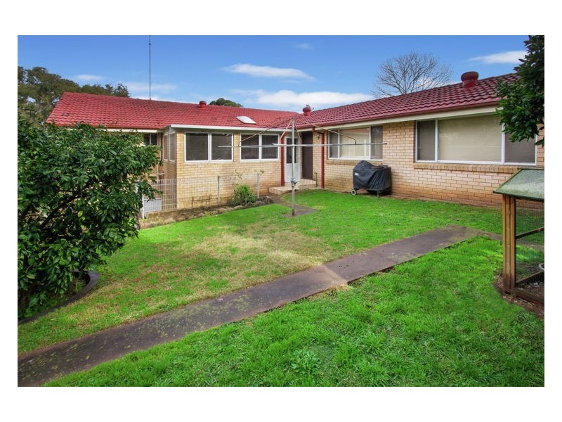 6 Mallee Street, Quakers Hill NSW 2763