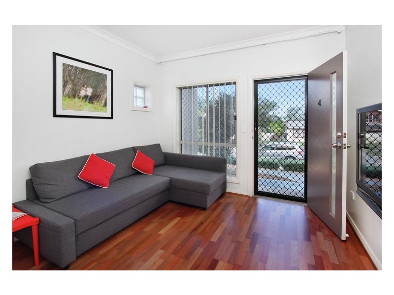 4/169 Cornelia Road, Toongabbie NSW 2146
