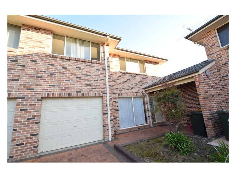 Townhouse 4/138 Newton Road, Blacktown NSW 2148