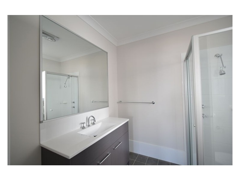 House 42 Hampton Crescent, Prospect NSW 2148