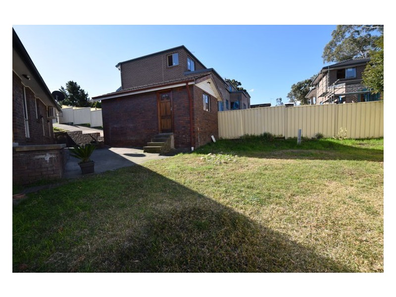 House 1 Nairana Drive, Marayong NSW 2148