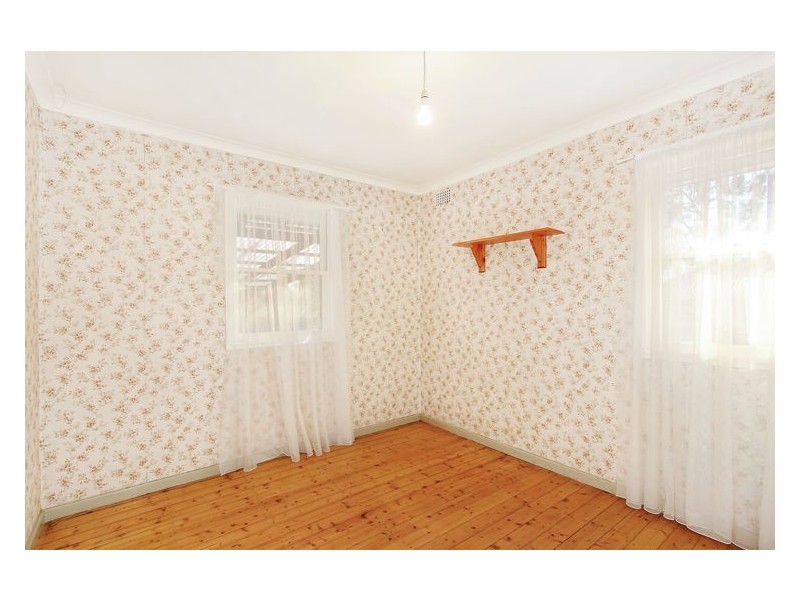 111 Lucas Road, Lalor Park NSW 2147