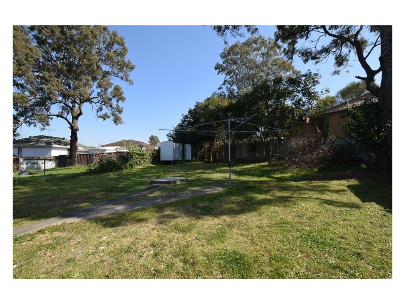 House 42 Moffat Drive, Lalor Park NSW 2147