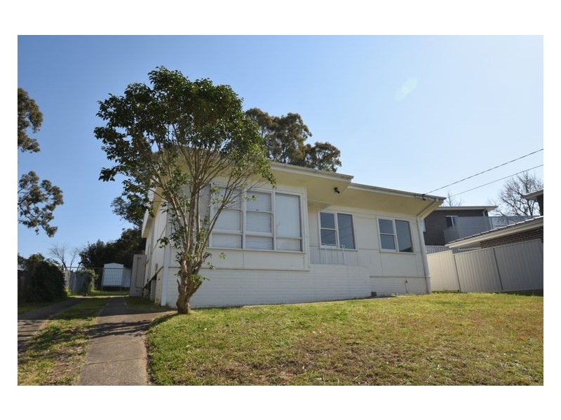 House 42 Moffat Drive, Lalor Park NSW 2147