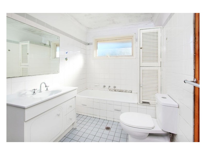 11 Kisdon Crescent, Prospect NSW 2148