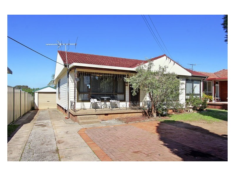 16 Derwent Parade, Blacktown NSW 2148