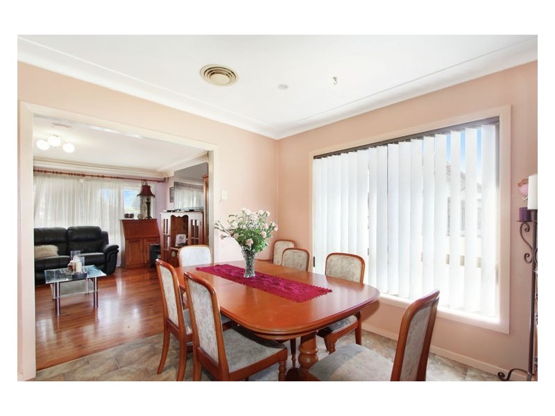 16 Derwent Parade, Blacktown NSW 2148