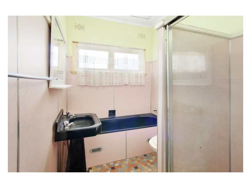 22 Sullivan Street, Blacktown NSW 2148