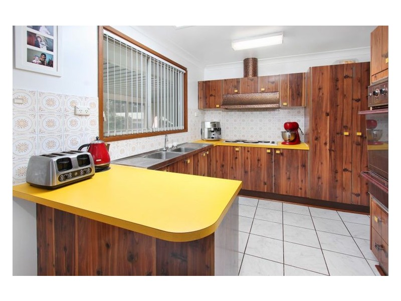 House 6 Mallee Street, Quakers Hill NSW 2763