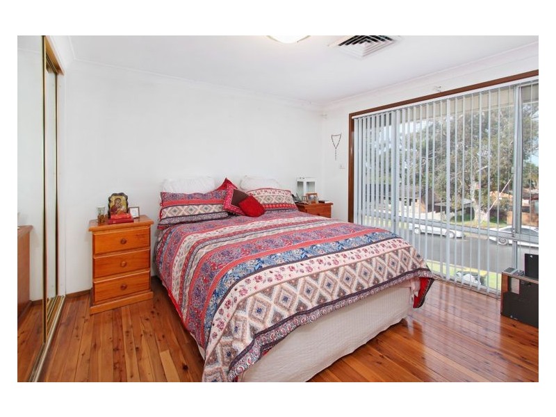 House 6 Mallee Street, Quakers Hill NSW 2763