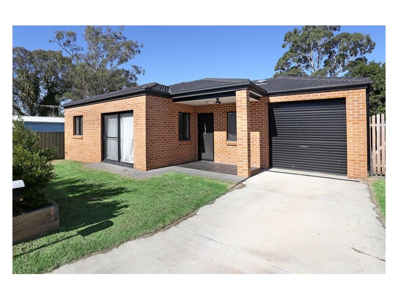 4 Amiens Lane, Blacktown NSW 2148