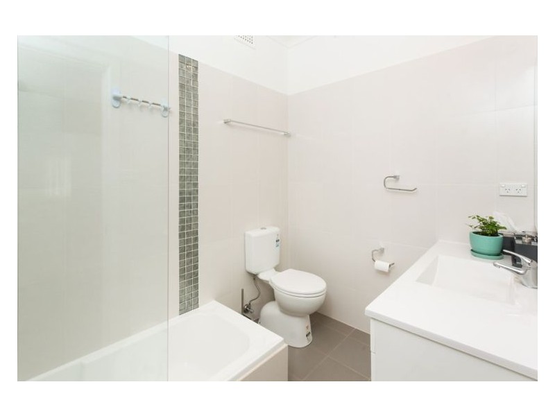 11 Northumberland Road, Blacktown NSW 2148
