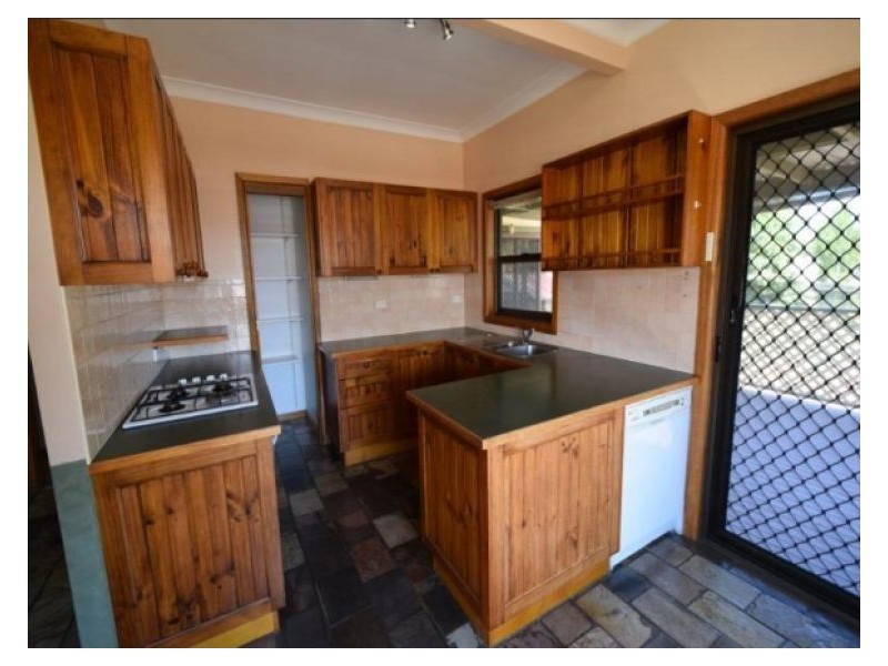 6 Sewell Avenue, Seven Hills NSW 2147