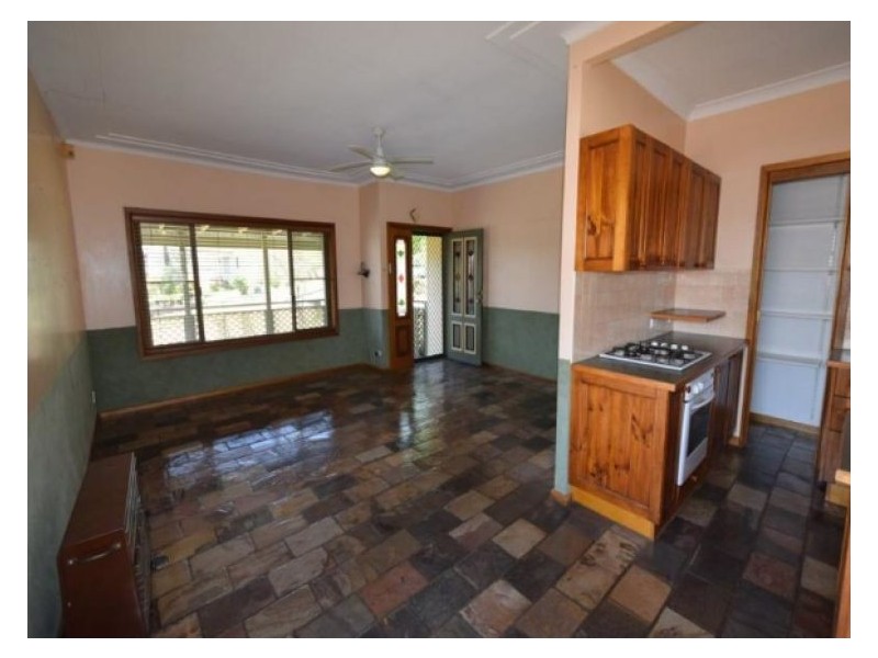 6 Sewell Avenue, Seven Hills NSW 2147