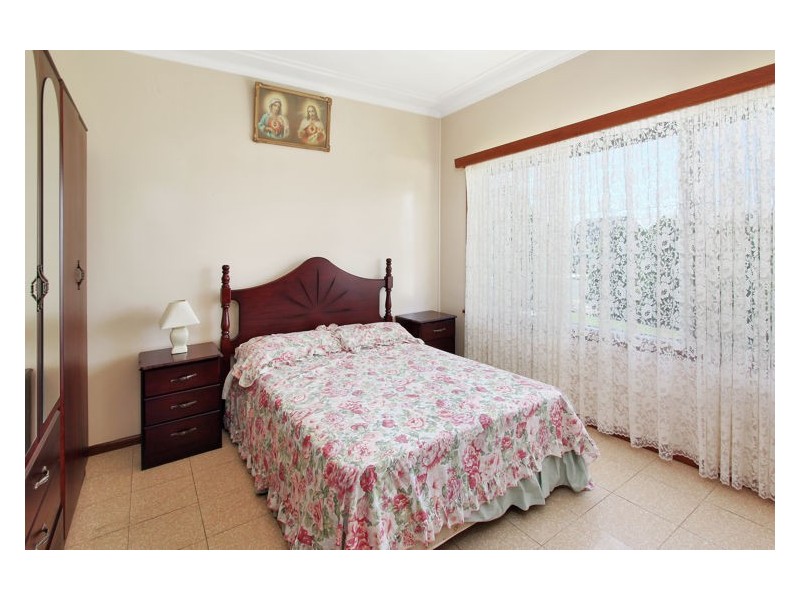 4 Essex Street, Blacktown NSW 2148