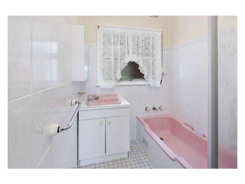 4 Essex Street, Blacktown NSW 2148