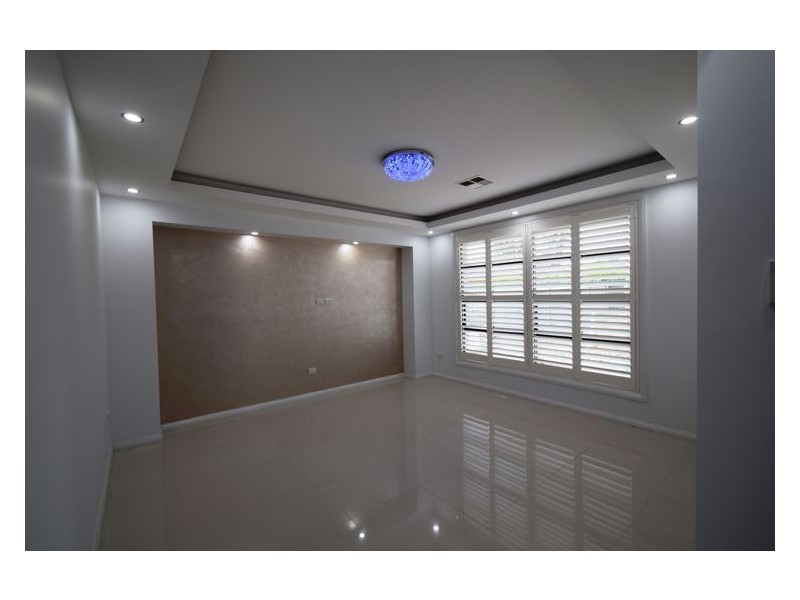 House 76 Capuchin Way, Plumpton NSW 2761