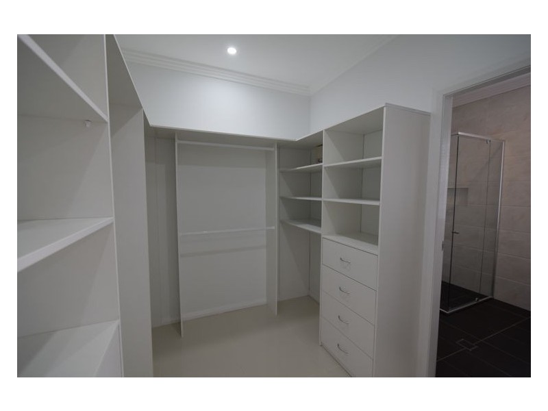 House 76 Capuchin Way, Plumpton NSW 2761