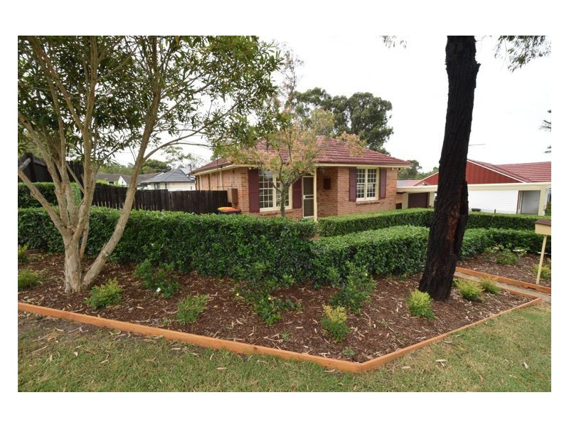House 8 Diane Drive, Lalor Park NSW 2147