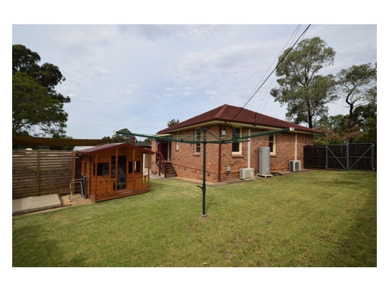 House 8 Diane Drive, Lalor Park NSW 2147