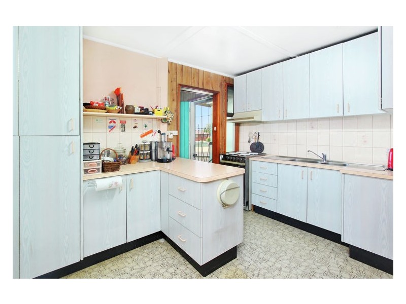 28 Robshaw Street, Marayong NSW 2148