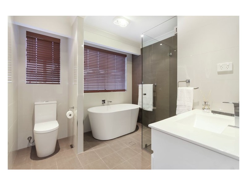 9 Lombard Place, Prospect NSW 2148