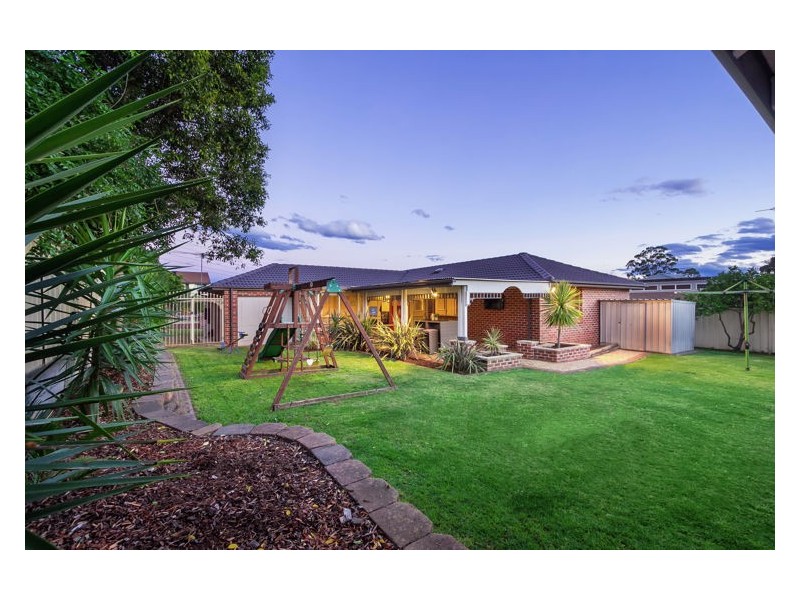 9 Lombard Place, Prospect NSW 2148