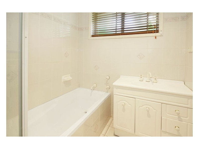 4 Vezey Place, Blacktown NSW 2148