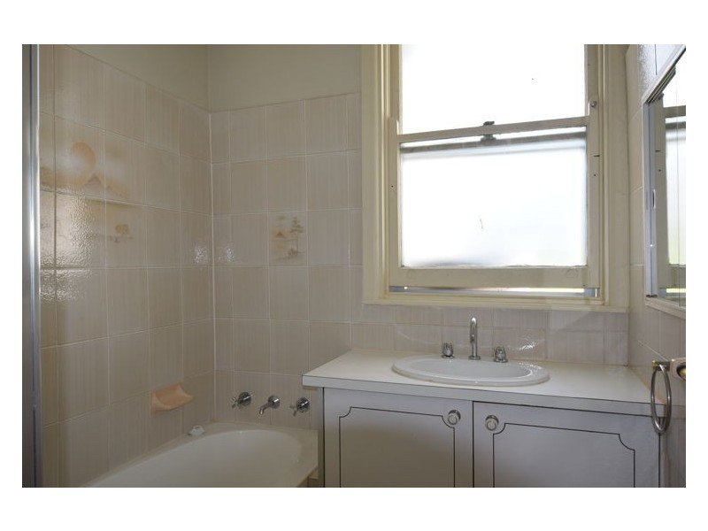 9 Benaud st, Blacktown NSW 2148