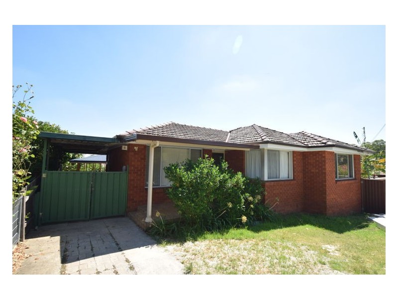 4 Mackenzie Boulevard, Seven Hills NSW 2147