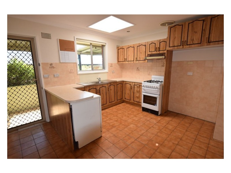 4 Mackenzie Boulevard, Seven Hills NSW 2147