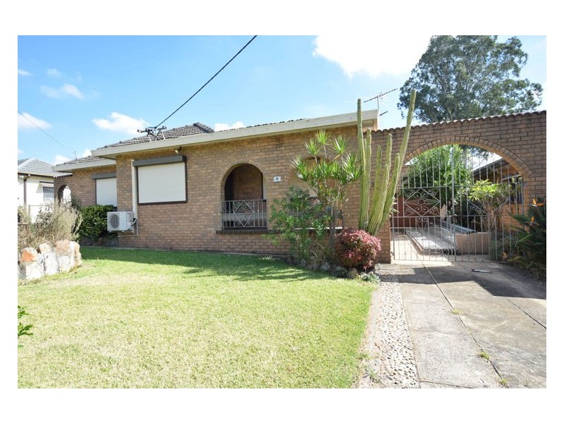 8 Junee St, Marayong NSW 2148