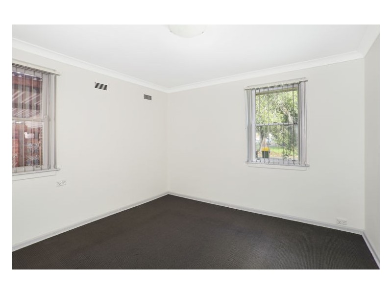 34 Palau Crescent, Lethbridge Park NSW 2770