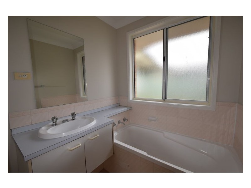 2 Hobson st, Plumpton NSW 2761