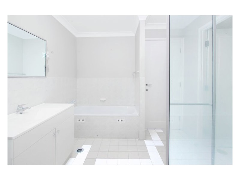 2/44 Ferndale Close, Constitution Hill NSW 2145