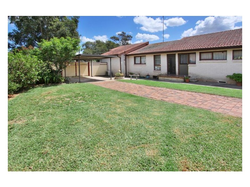 13 Dubbo Street, Quakers Hill NSW 2763