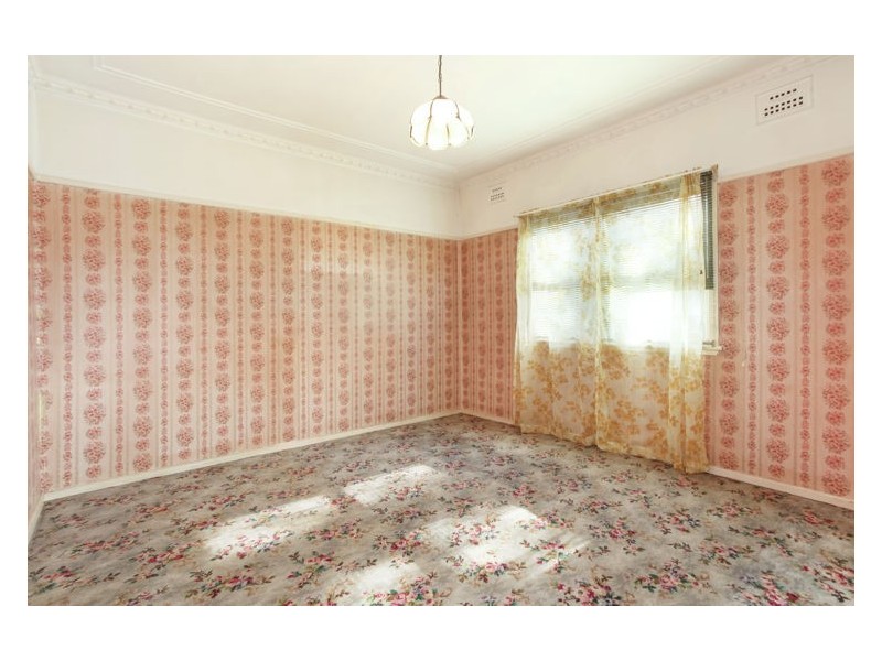 18 Bedford Road, Blacktown NSW 2148