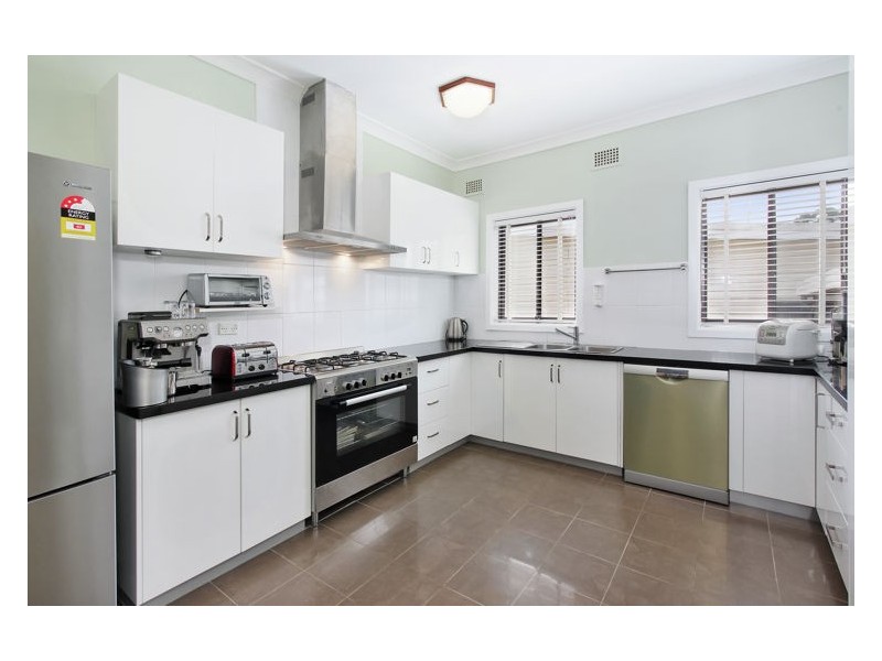 15 Lloyd Street, Blacktown NSW 2148