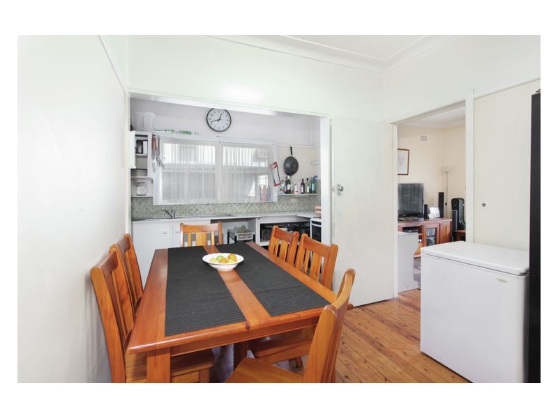 36 Scott Street, Toongabbie NSW 2146