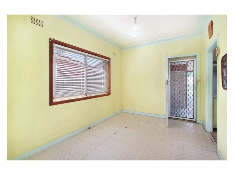 21 Reservoir Road, Blacktown NSW 2148