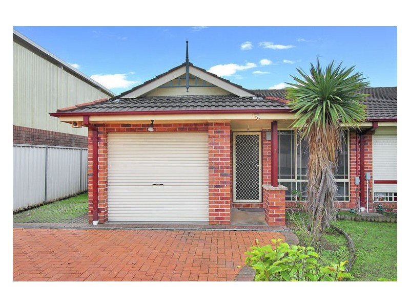 1/16 Ollier Crescent, Prospect NSW 2148