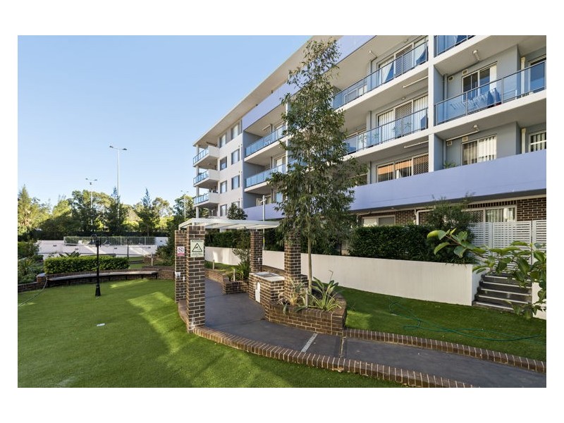 102B/8 Myrtle Street, Prospect NSW 2148