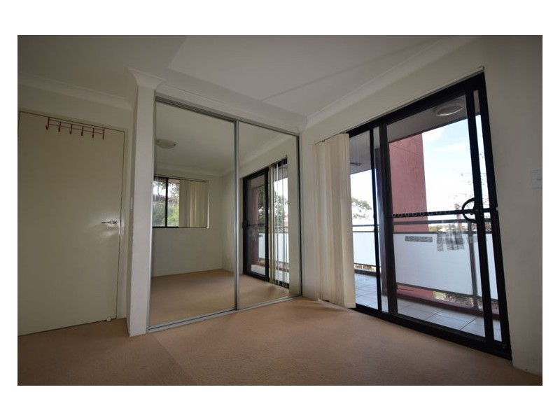 18/17-21 Bruce Street, Blacktown NSW 2148