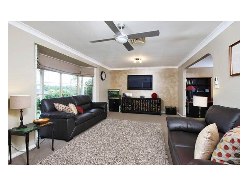 5 Grandoaks Place, Castle Hill NSW 2154