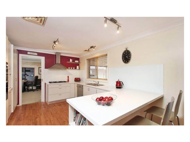 5 Grandoaks Place, Castle Hill NSW 2154