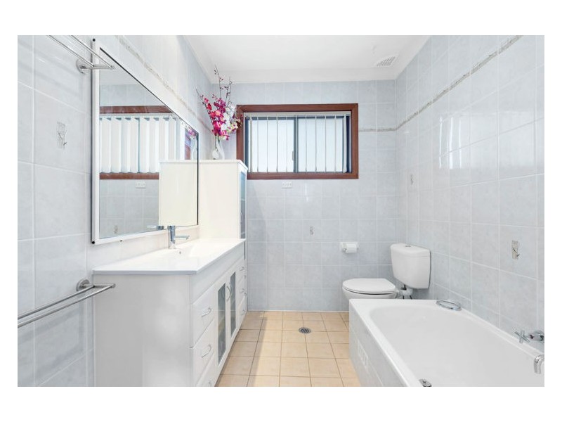 13 Lavinia Street, Seven Hills NSW 2147