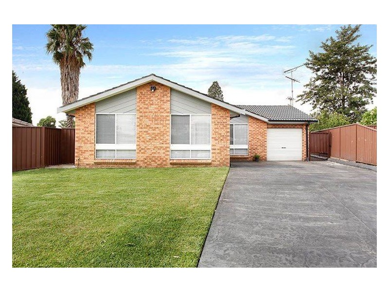 5 Hoffman Place, Oakhurst NSW 2761