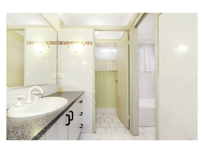 25 Kisdon Crescent, Prospect NSW 2148