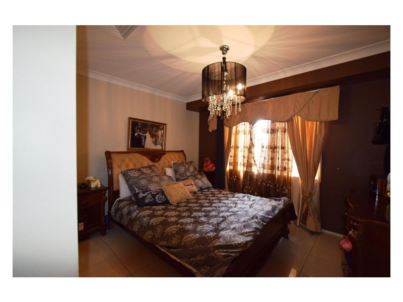 4 Heber Place, Prospect NSW 2148