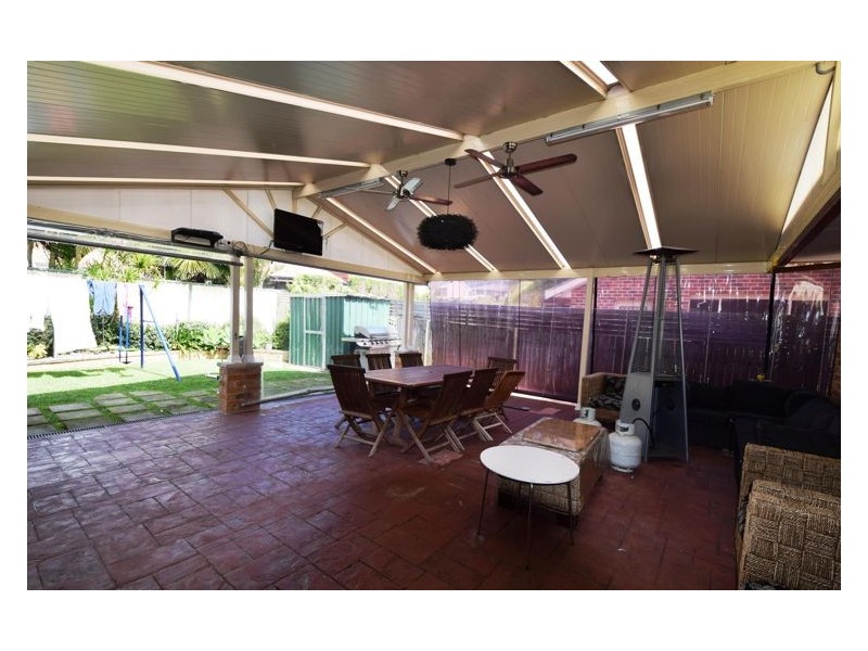 4 Heber Place, Prospect NSW 2148